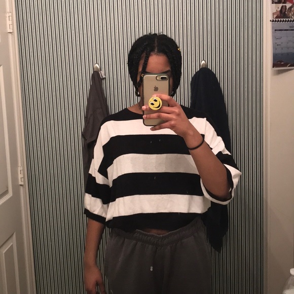 Black/White Blouse - Picture 2 of 2